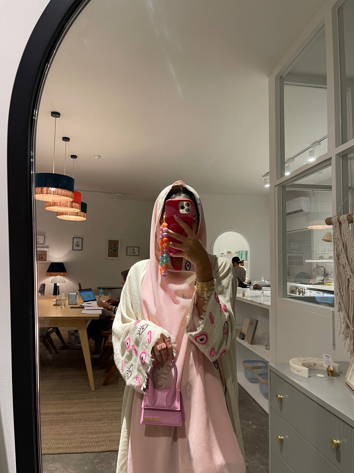 Dreamy Eyes Abaya