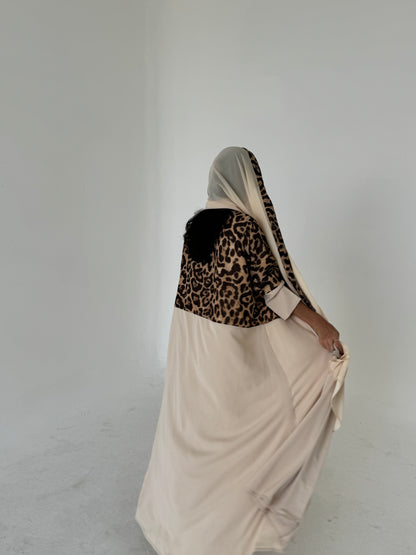 Leopard abaya