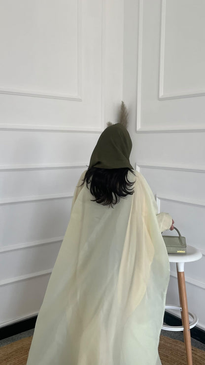 Flowy abaya