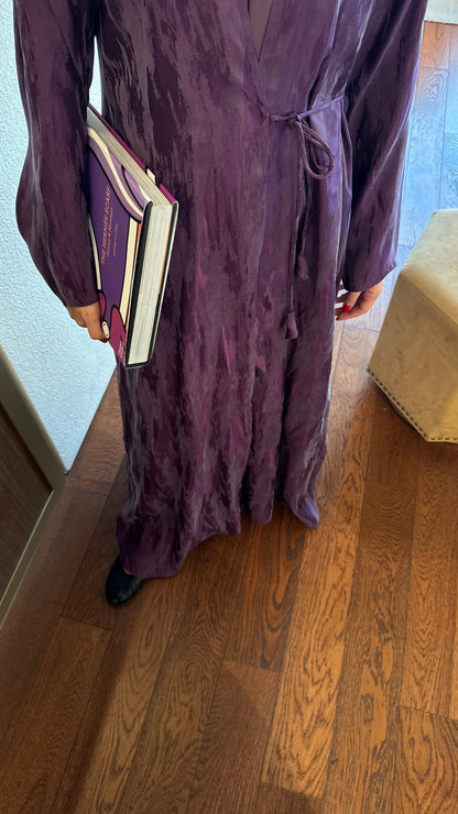 Wrapped abaya