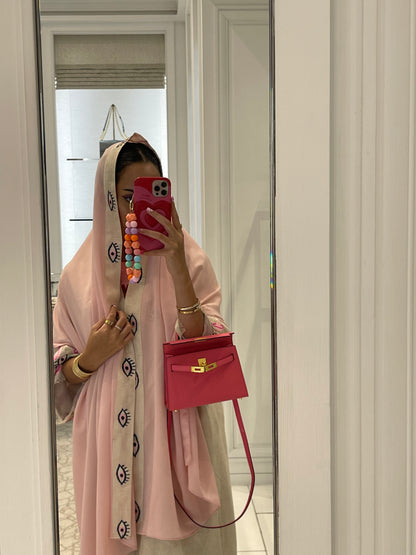 Dreamy Eyes Abaya