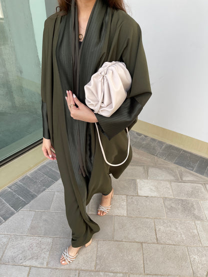 Metallic abaya