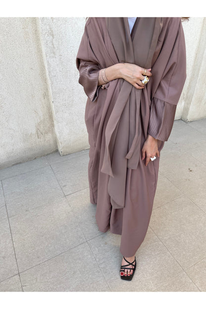 Metallic abaya
